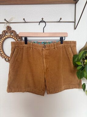 Chubbies Camel Tan Corduroy Women’s soft shorts